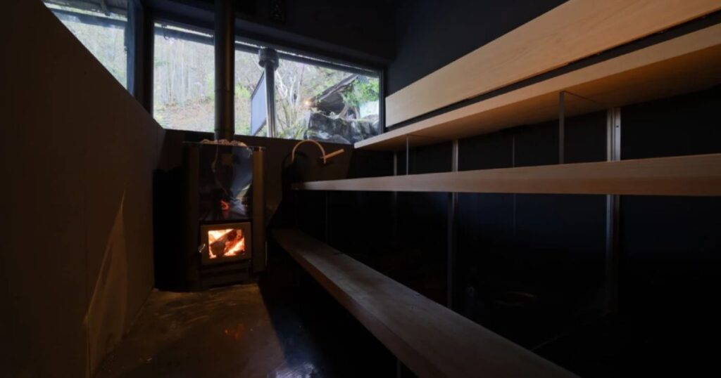 アースガーデンリゾートサウナ９ 東京奥多摩（西多摩郡奥多摩町）