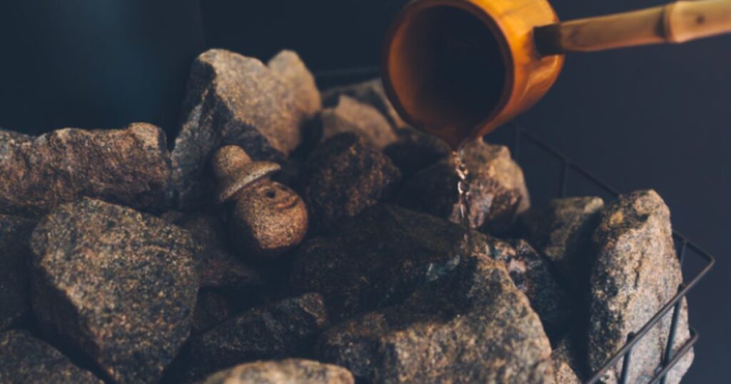 つむぎ宿 藤（藤枝市助宗）