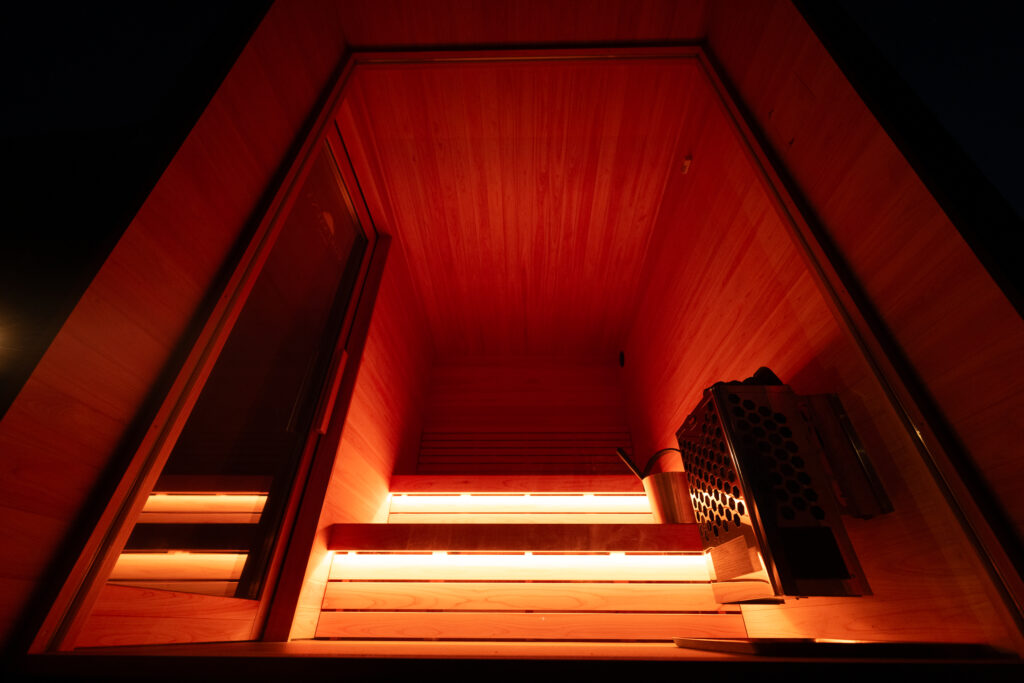 MORI SAUNA 屋外用前面ガラス国産サウナ