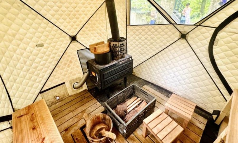 GOLDEN BACK barber & villa（いなべ市）