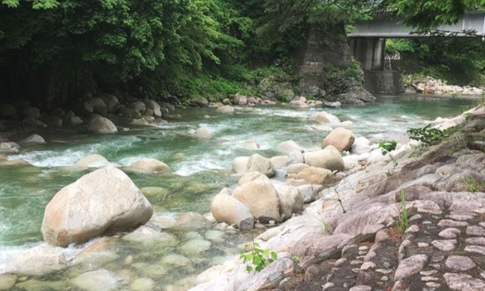 リバーサイドグランピング ナッツ（東近江市）