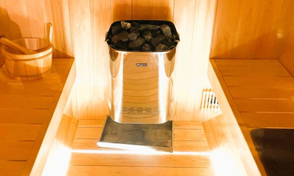 BLUE BASE SENAMI（村上市瀬波温泉）