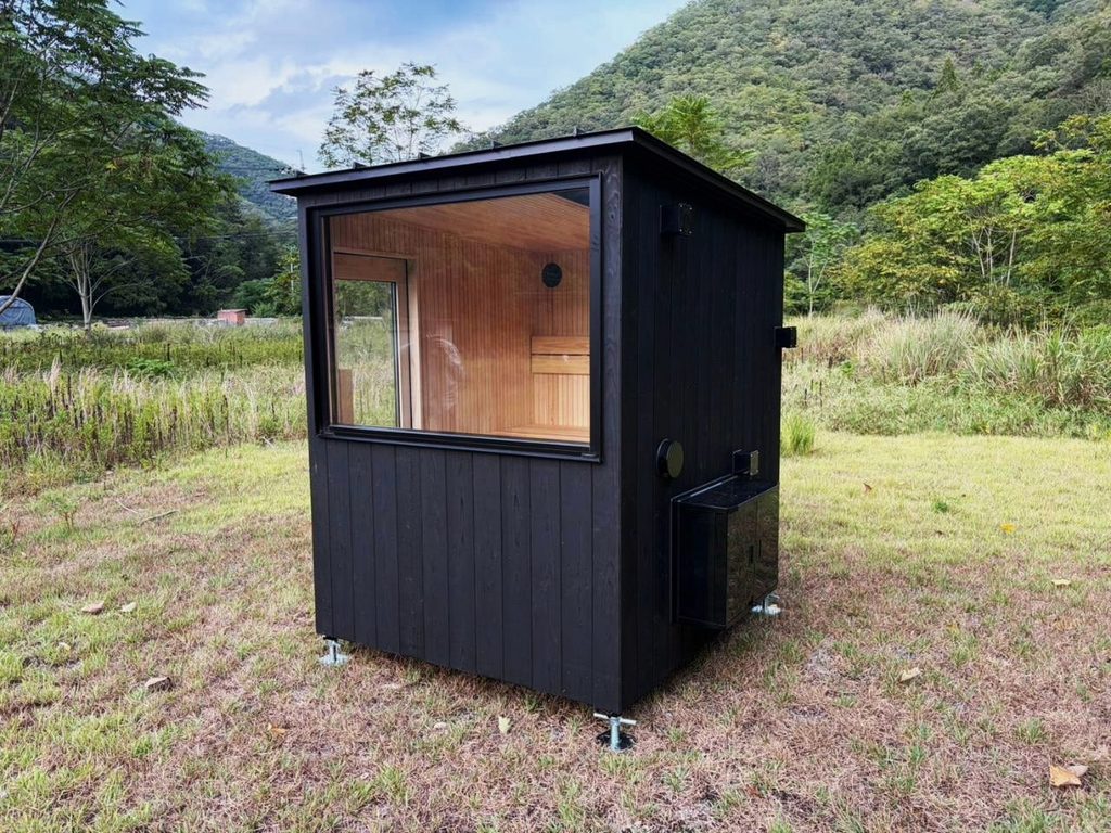 MORI SAUNA 品川ショールーム 屋外用サウナ
