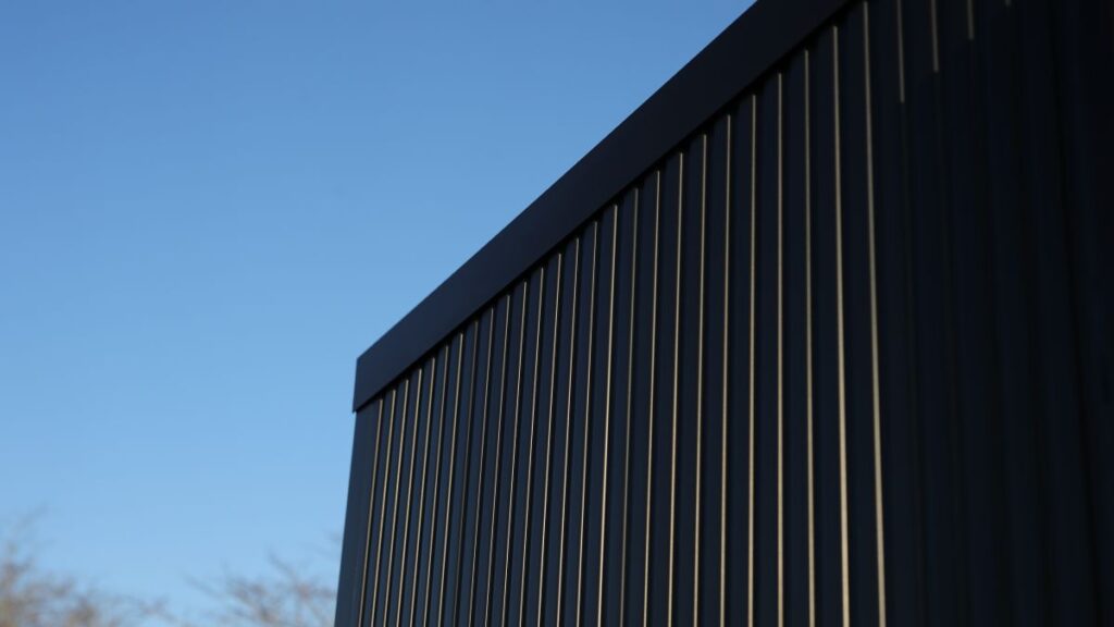 MORI SAUNA ガルバリウム鋼板