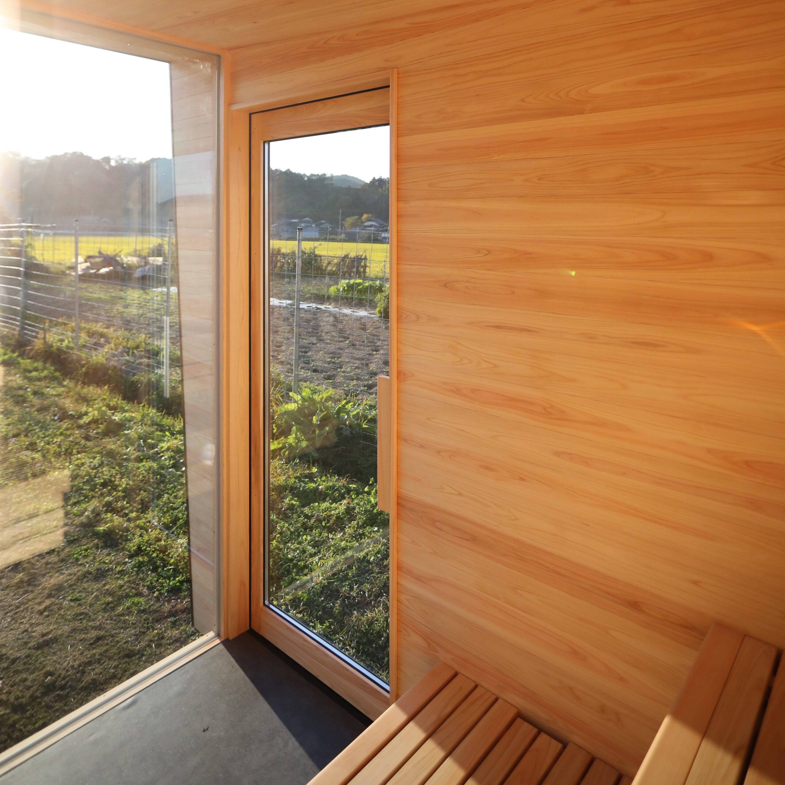 MORI SAUNA 屋外用サウナ 窓