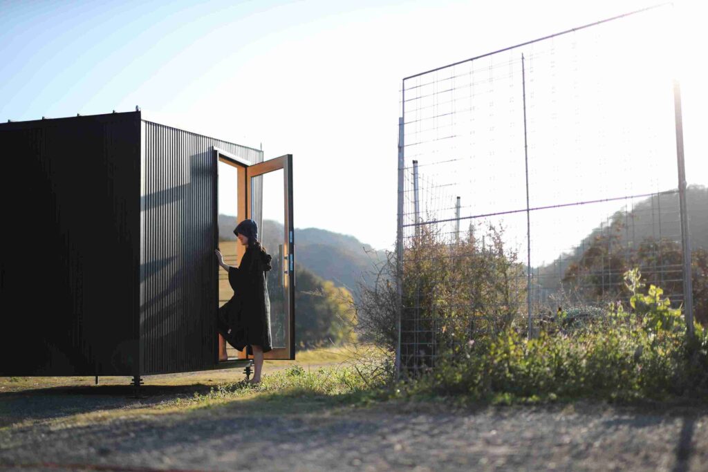 ガラス張り 屋外サウナ