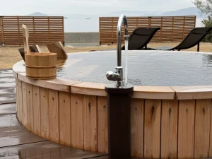 屋外サウナ　水風呂