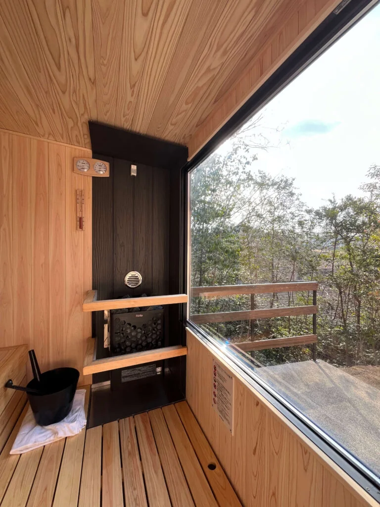 アウトドアサウナ　防火対策