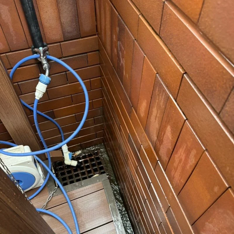 屋外サウナ　排水