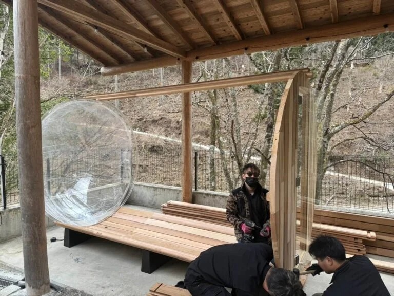 バレルサウナ 組み立ての様子