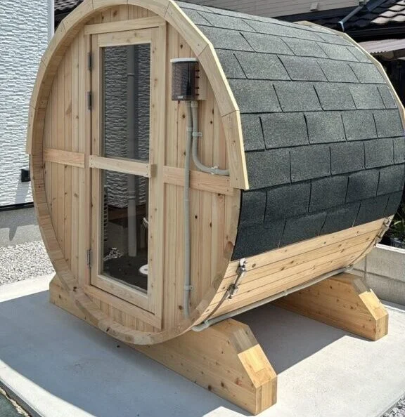 屋外サウナ　バレルサウナ